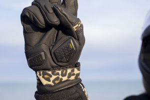 PROTECTION BESSIE LEOPARD